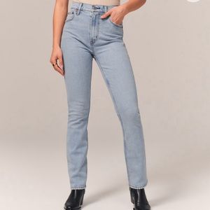 Abercrombie & Fitch ‘90s Slim Straight Ultra High Rise